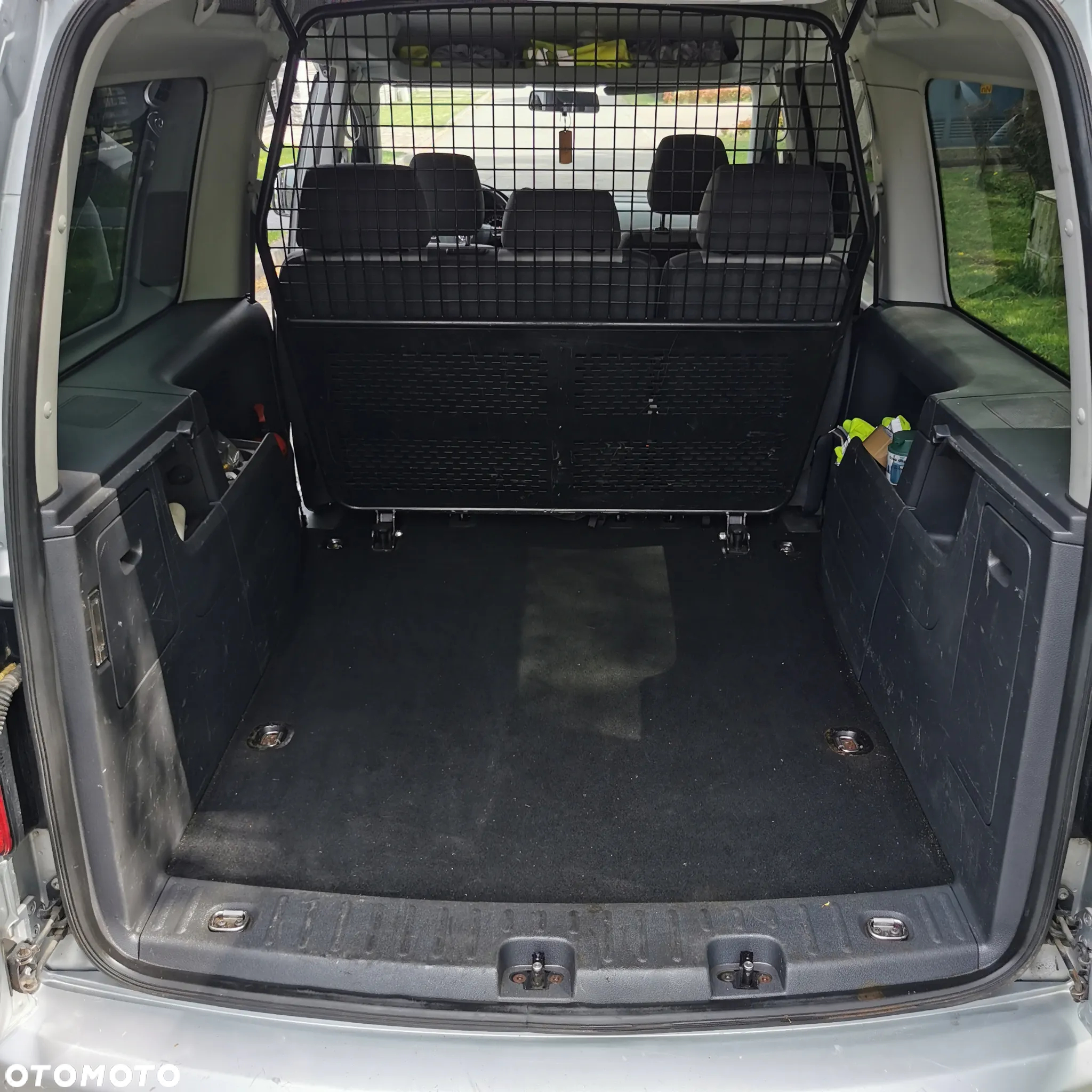 Volkswagen Caddy Maxi 2.0 TDI Comfortline - 29