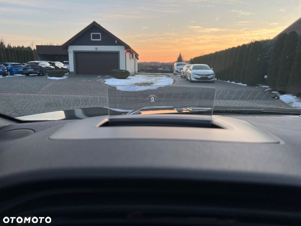 Ford Kuga 2.0 EcoBlue AWD ST-Line - 37