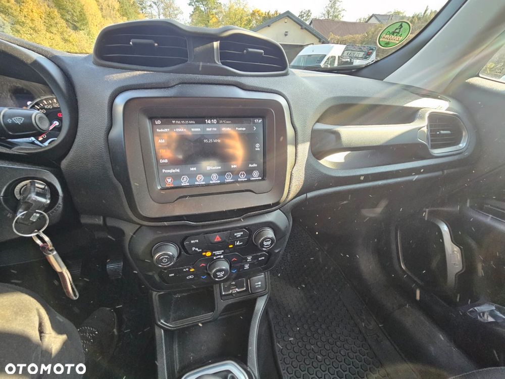 Jeep Renegade - 22