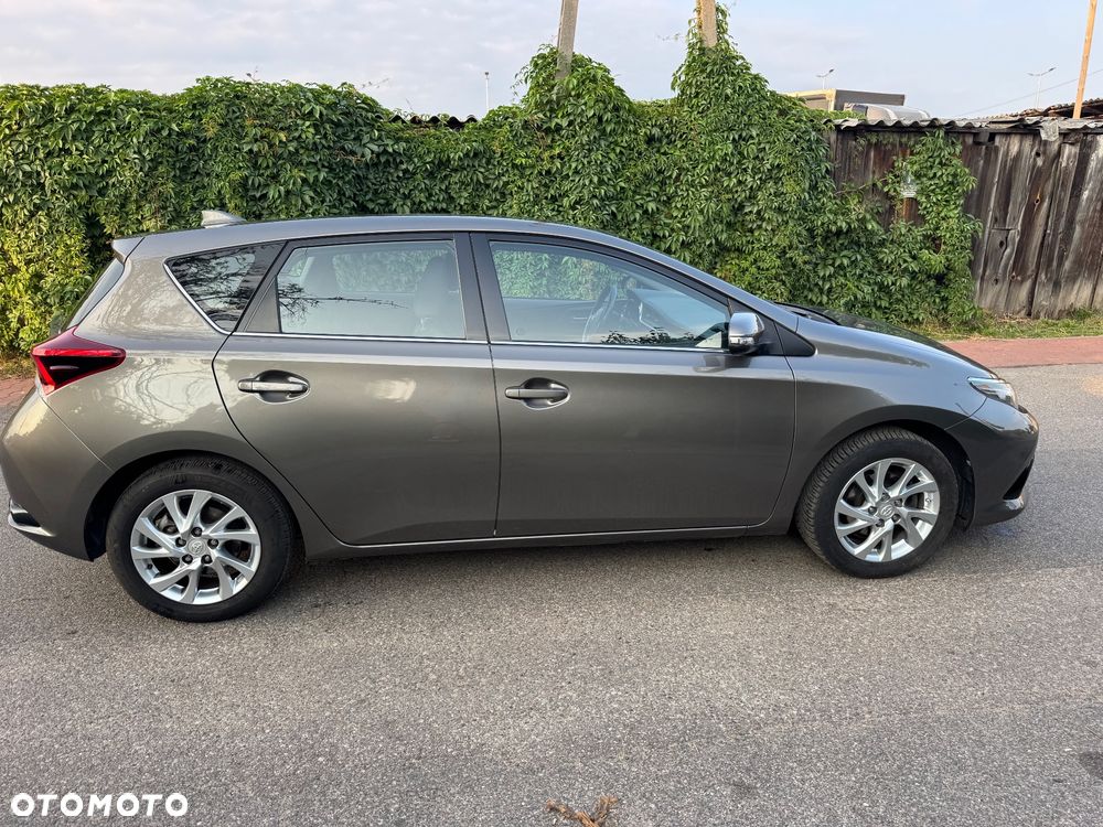 Toyota Auris 1.2 Turbo Edition S+ - 6
