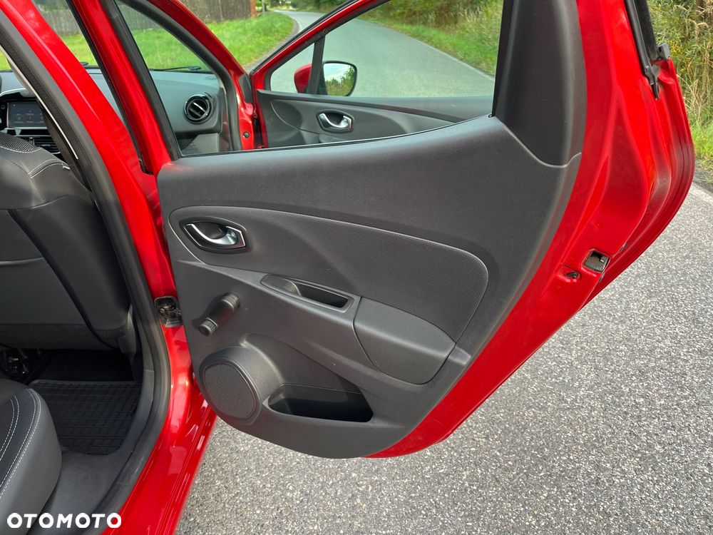 Renault Clio (Energy) TCe 90 Start & Stop INTENS - 17