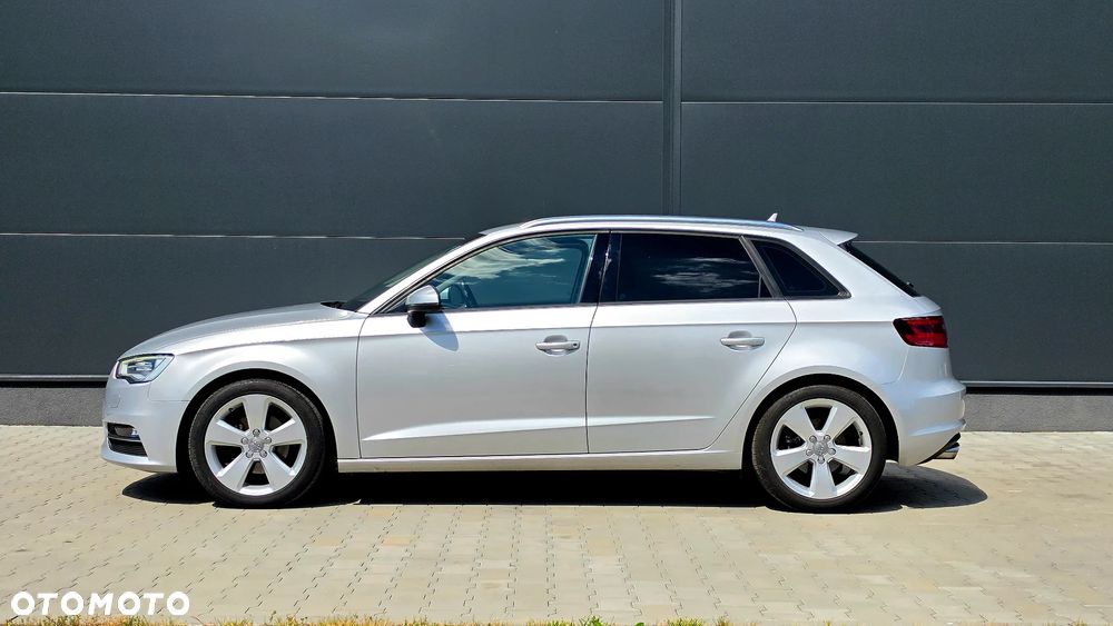Audi A3 Sportback 2.0 TDI Ambition - 2