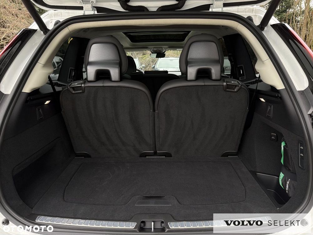 Volvo XC 90 - 33