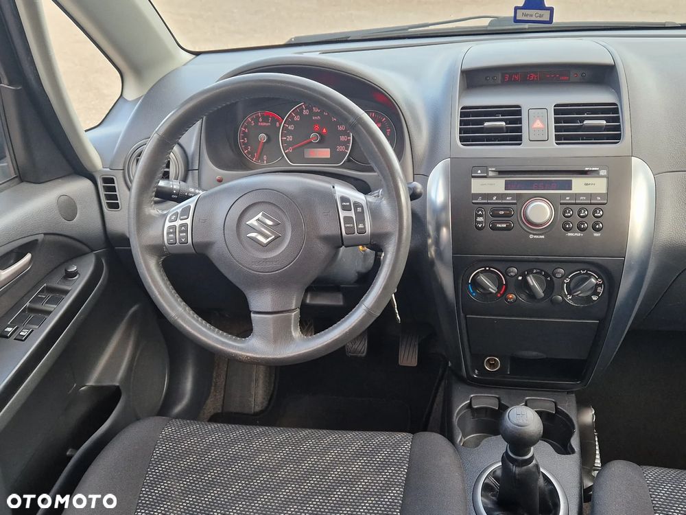 Suzuki SX4 - 23