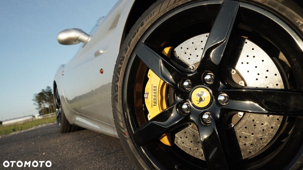 Ferrari California F1 DCT - 10