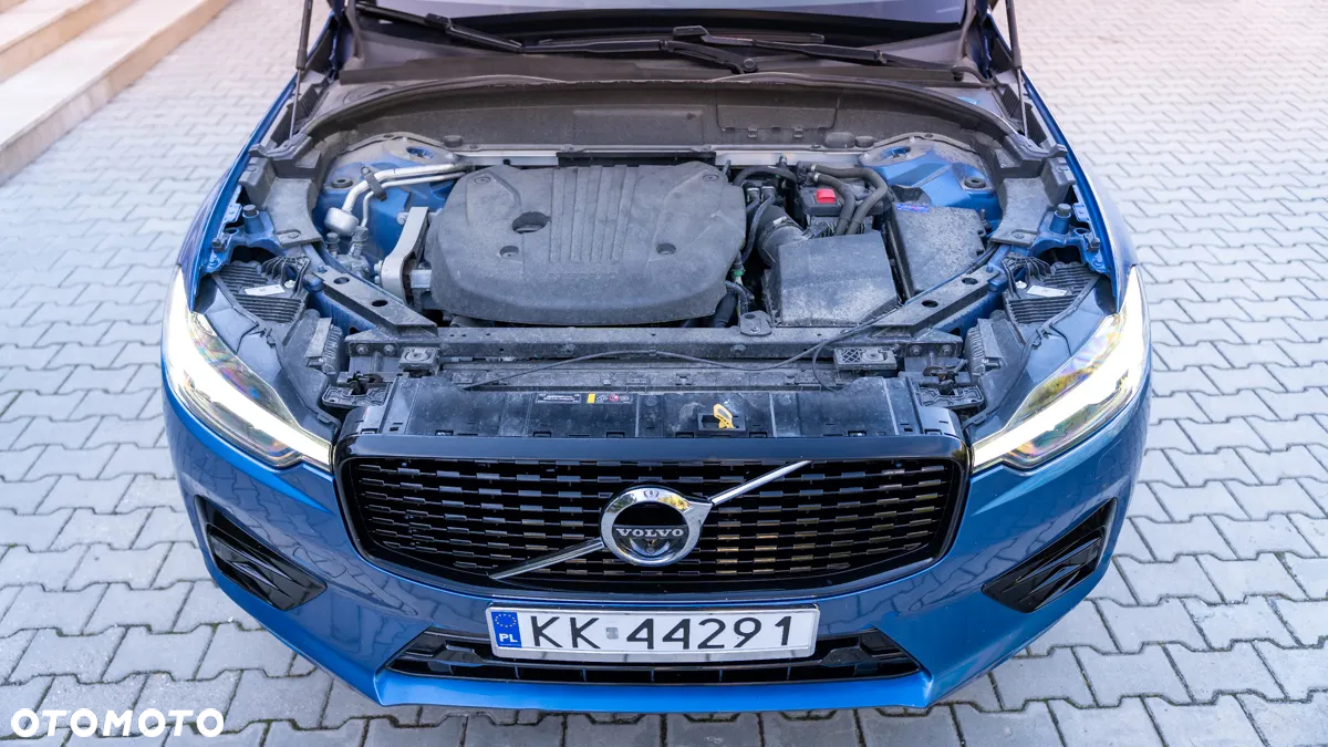 Volvo XC 60 T5 AWD R-Design - 40
