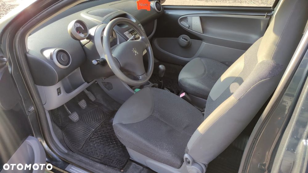 Peugeot 107 - 10