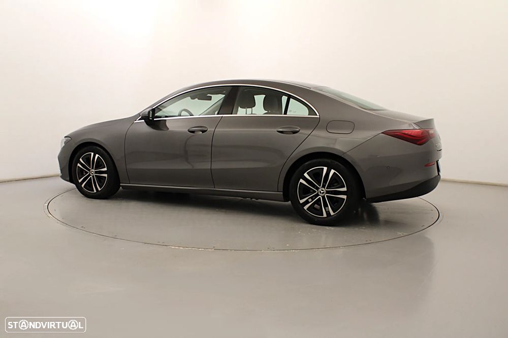 Mercedes-Benz CLA 180 - 11