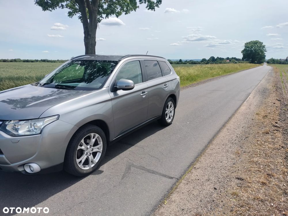 Mitsubishi Outlander 2.2 DI-D 4WD Instyle - 16