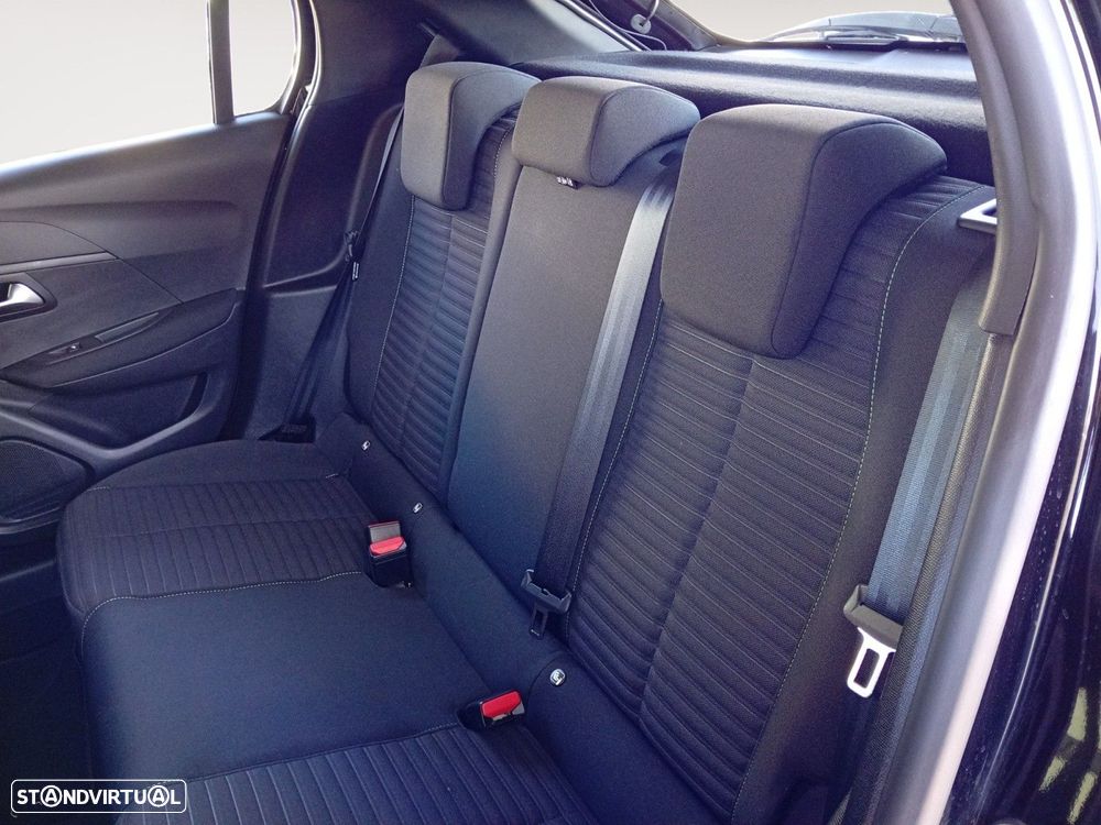 Peugeot 208 1.2 PureTech Active - 13