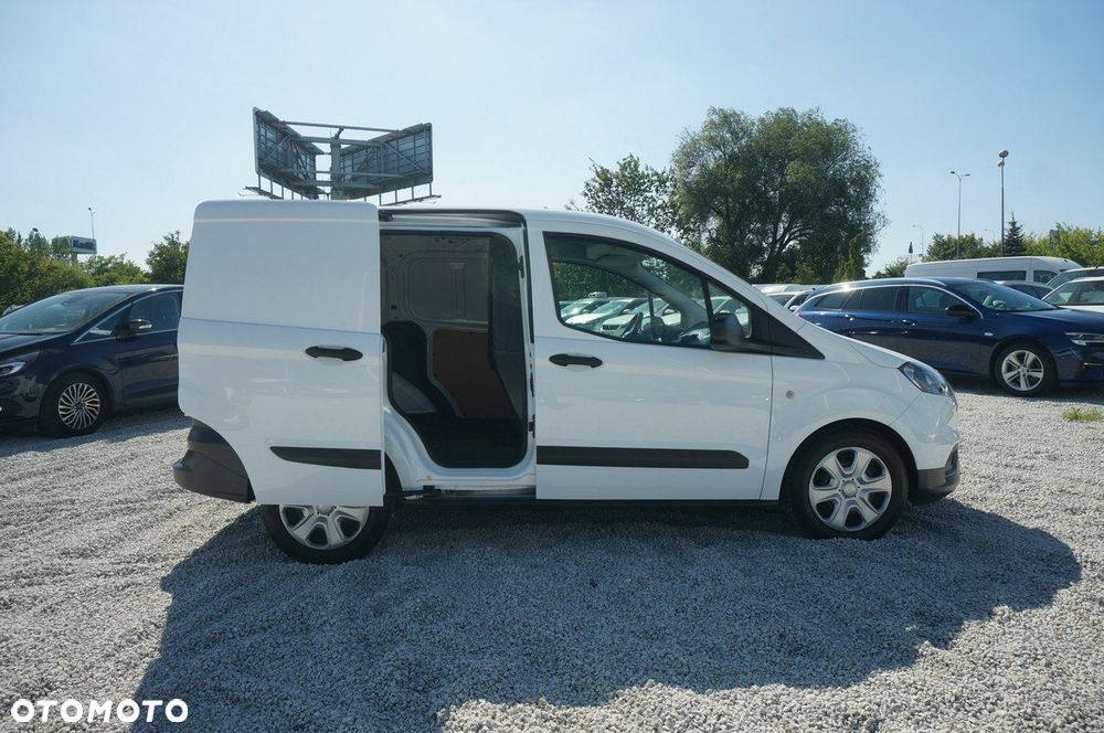 Ford Transit Courier - 7