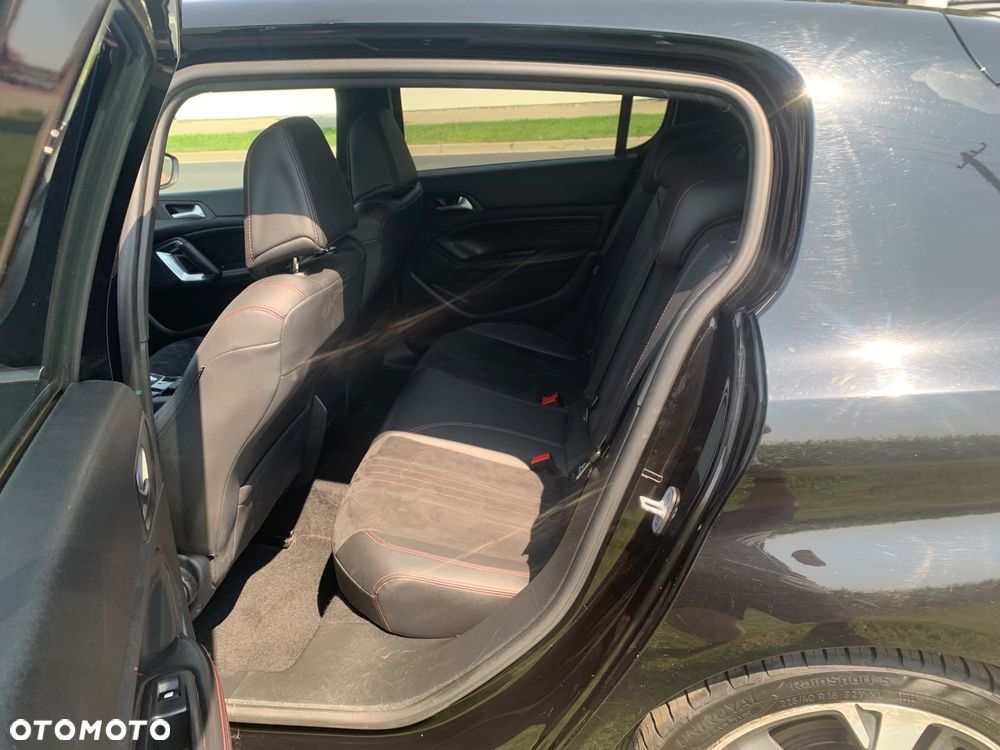 Peugeot 308 BlueHDi FAP 180 EAT8 Stop & Start GT - 23