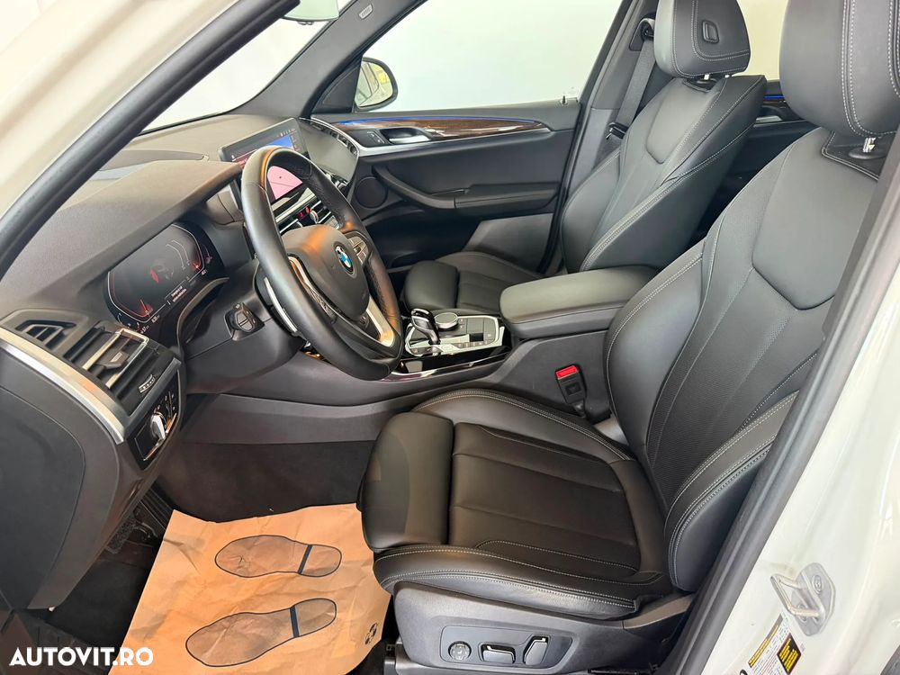 BMW X3 xDrive30i AT Luxury Line - 27