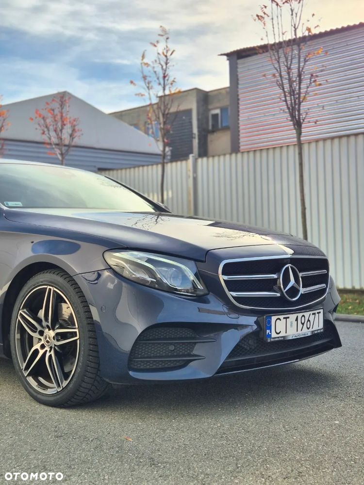 Mercedes-Benz Klasa E 220 d 4-Matic 9G-TRONIC - 10