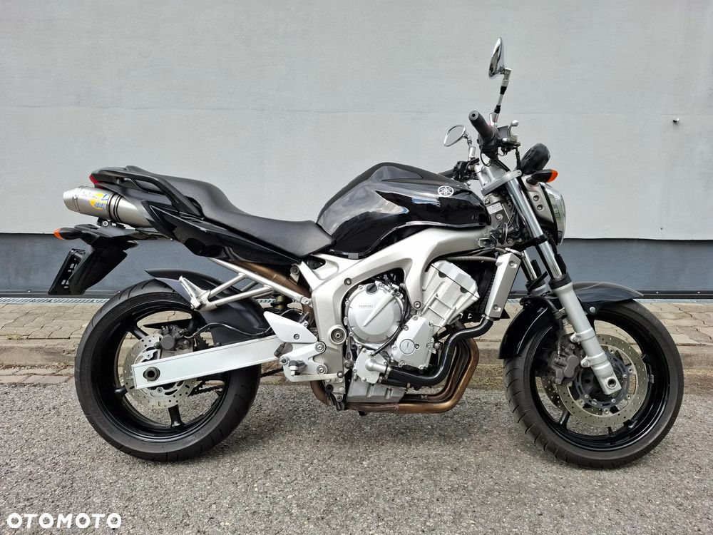 Yamaha FZ6 - 1