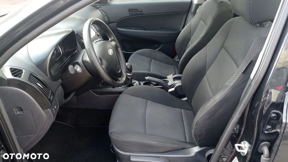 Hyundai i30 1.4 Comfort - 35
