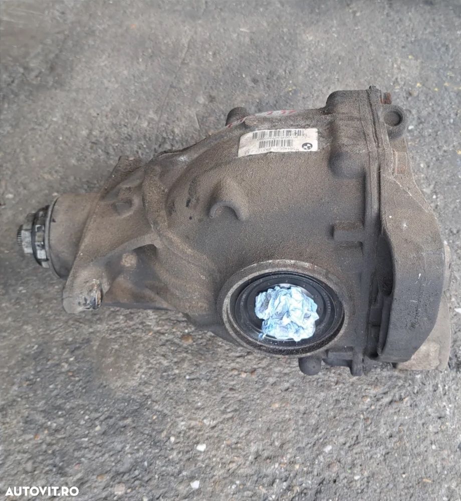 Grup diferential spate raport 2.47 in stare foarte buna original BMW F10 F11 - 2