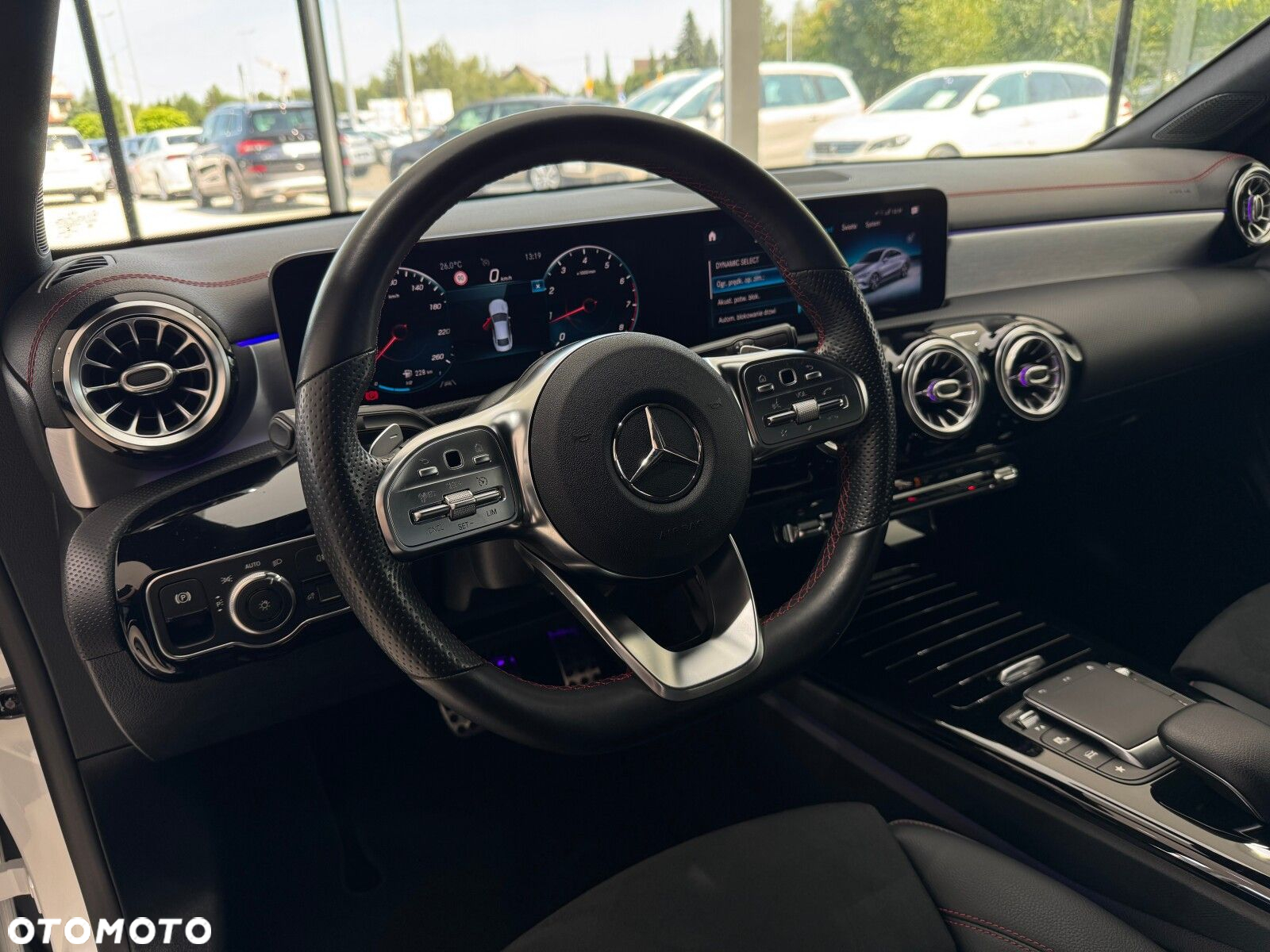 Mercedes-Benz CLA - 8