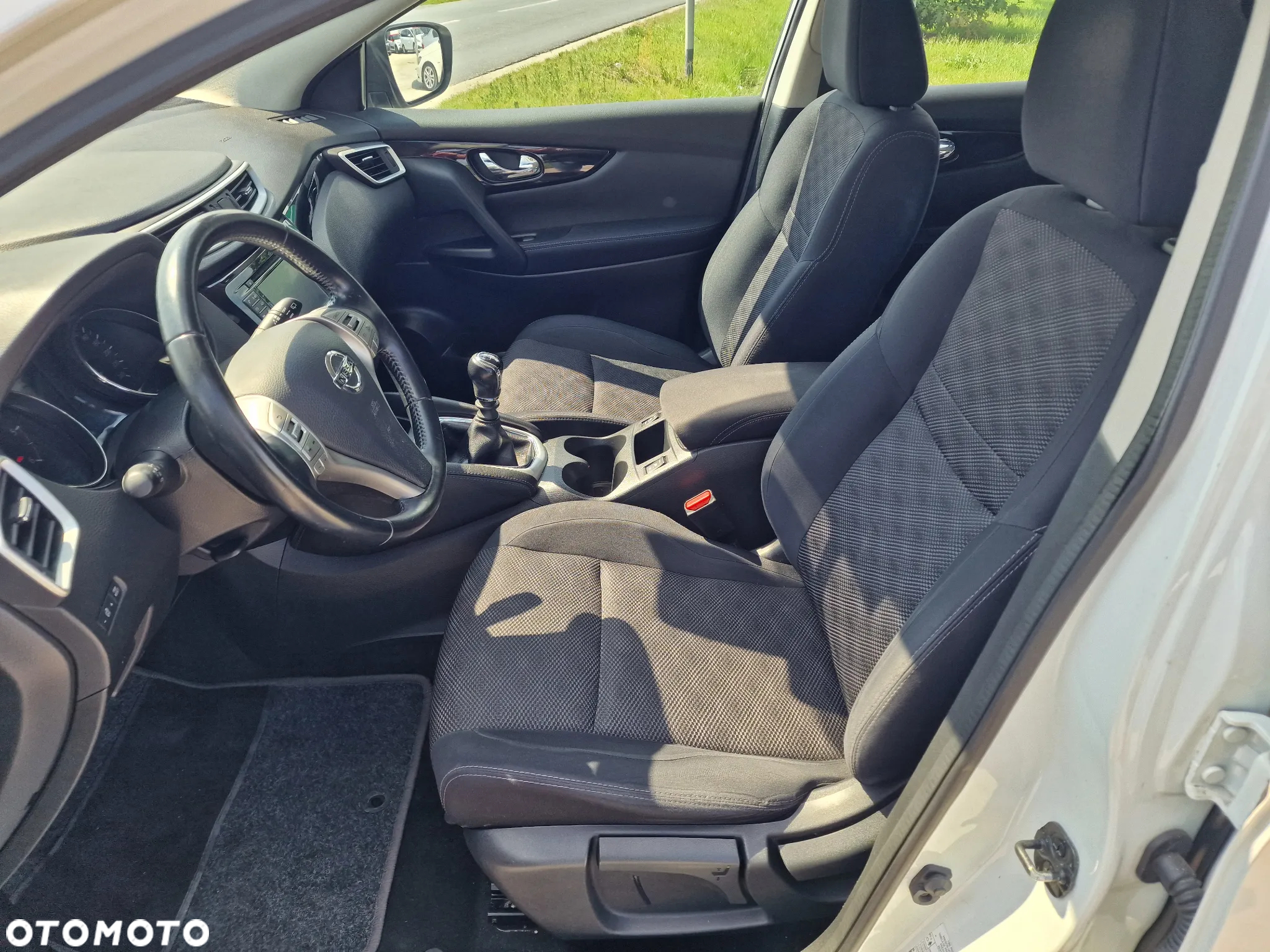 Nissan Qashqai 1.6 DCi Acenta EU6 - 15