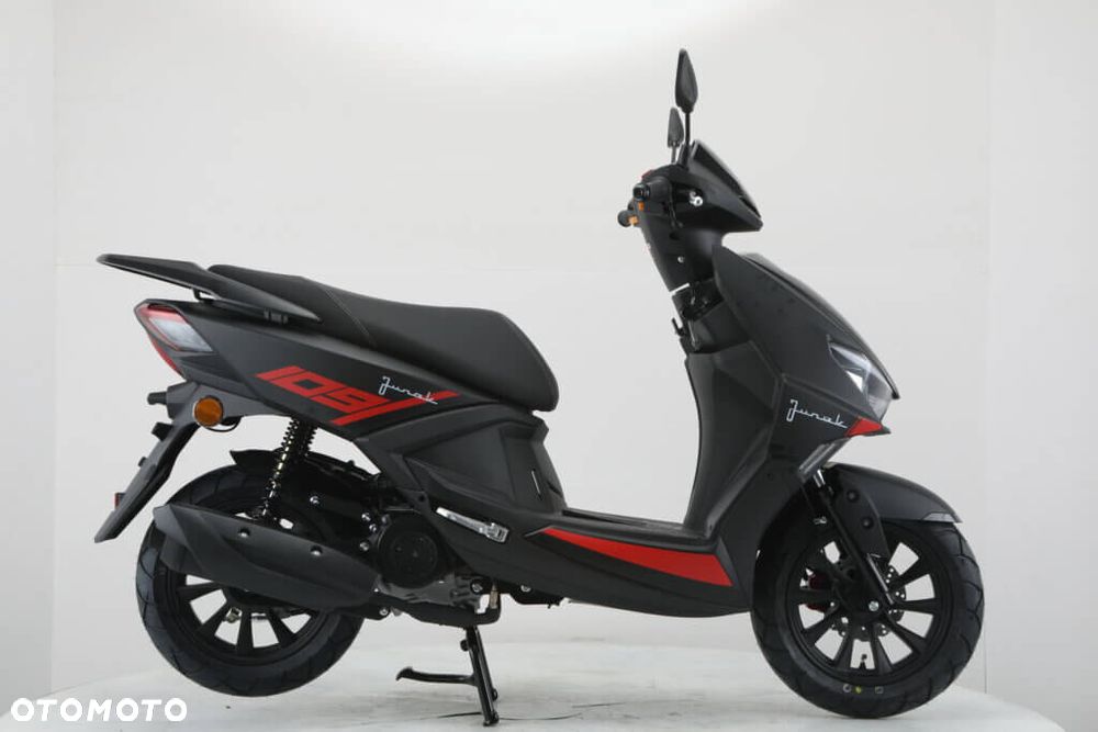 Junak Inny - 1