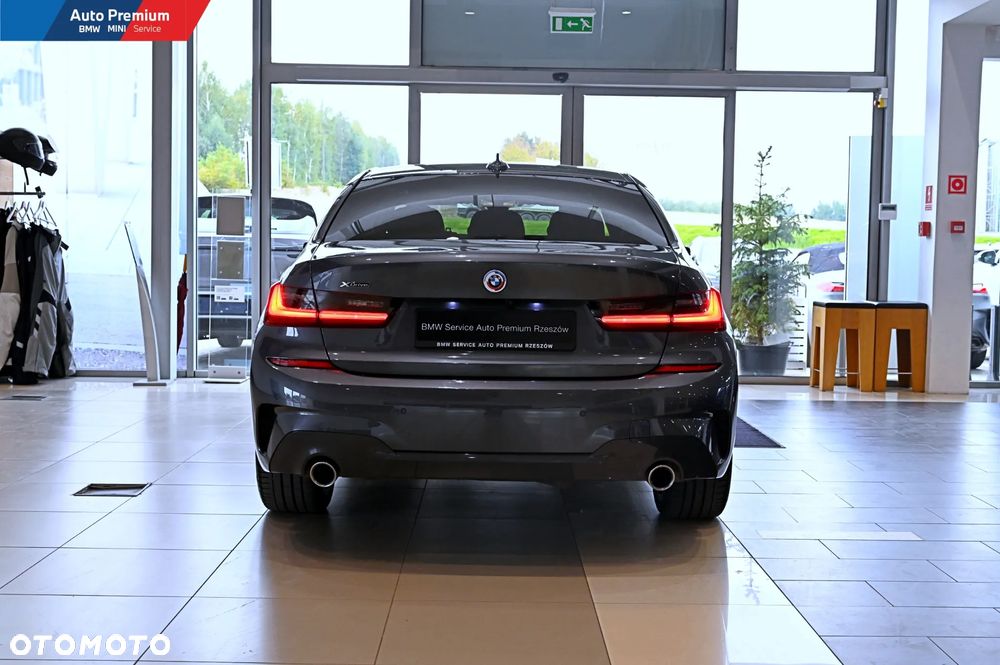 BMW Seria 3 320d xDrive M Sport sport - 18