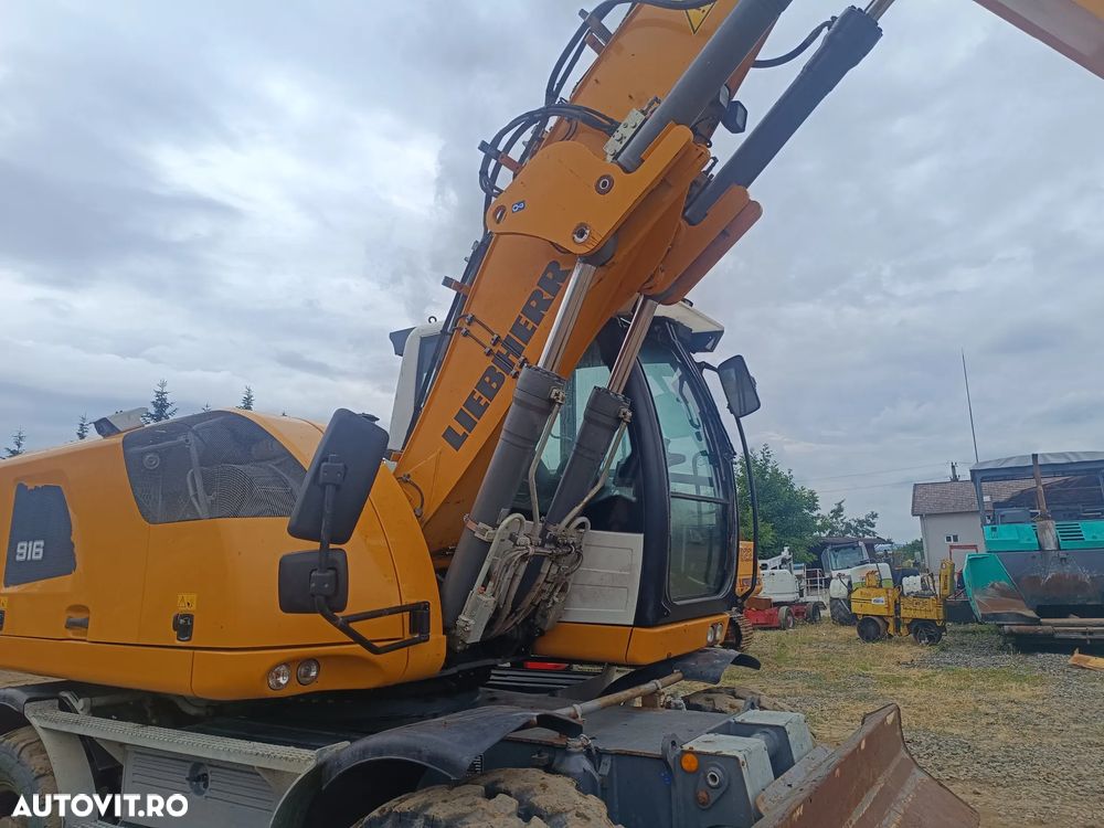 Liebherr A916 - 8