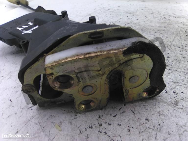 Fechadura Porta Tras Esq  Mazda Mazda6 I Sw [2002_2008] 2.3 - 4