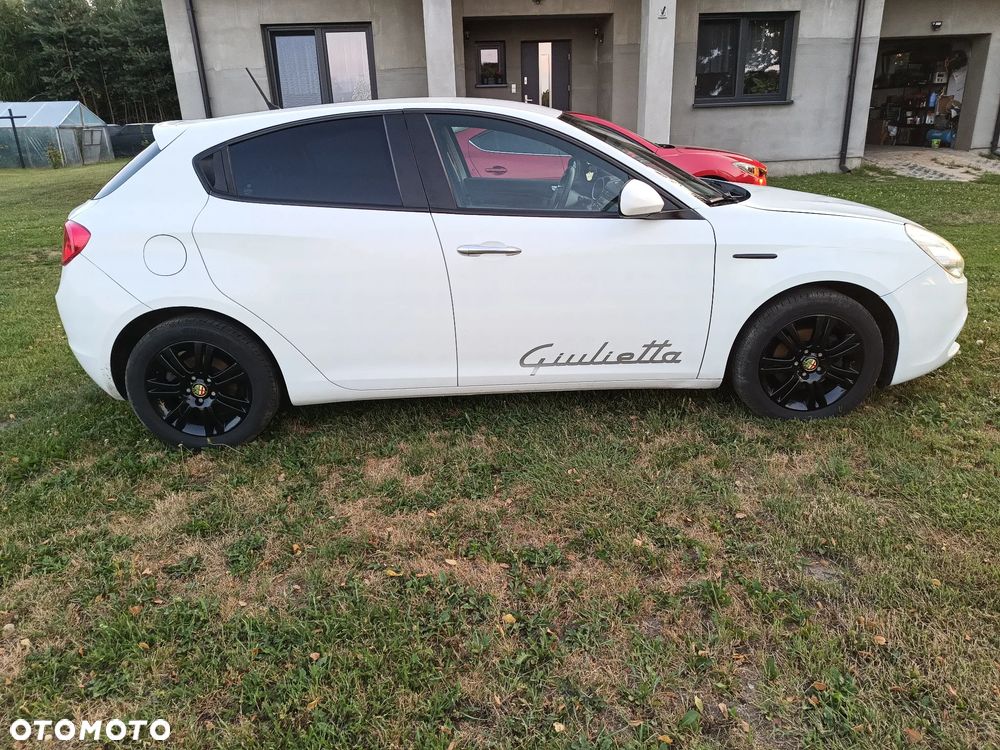 Alfa Romeo Giulietta 1.6 JTDM Distinctive - 4