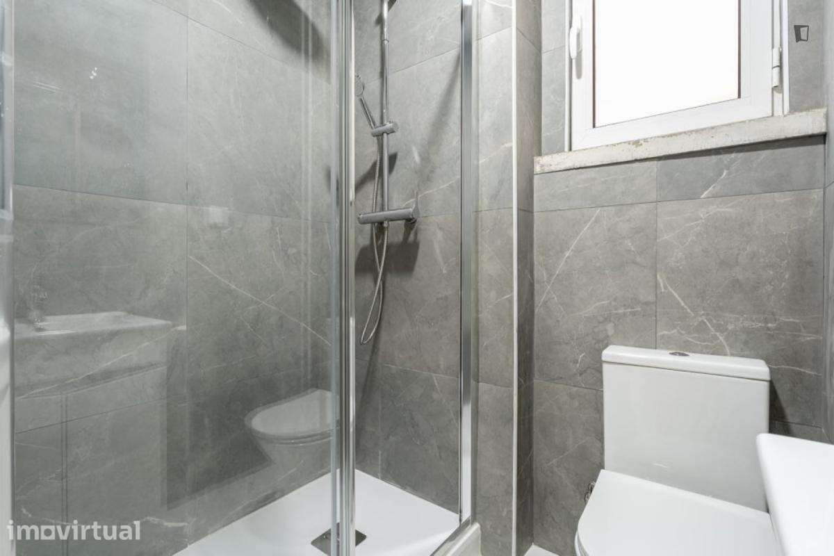 Quarto - localizado em Princípe Real Lisbon - Grande imagem: 3/21