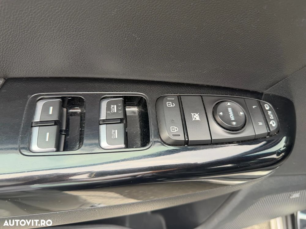 Kia Sportage 2.0 DSL HP 6AT 4x4 GT Line - 11