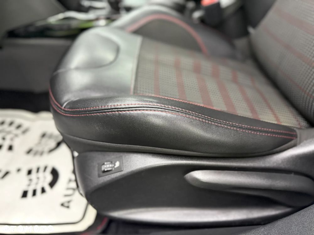 Peugeot 2008 PureTech 130 Stop&Start GT-Line Edition - 17