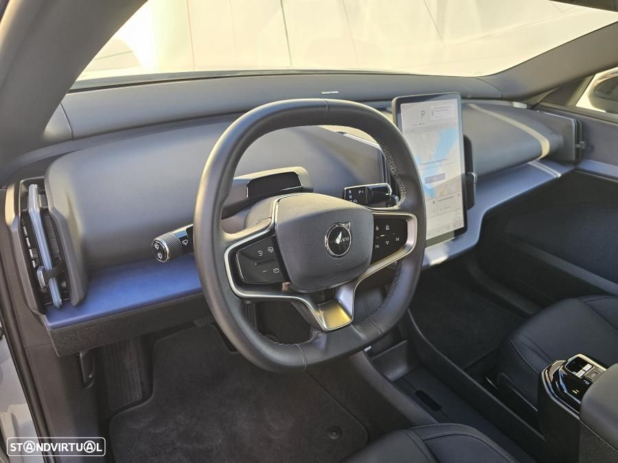 Volvo EX30 69 kWh Single Motor Extended Range Plus - 22