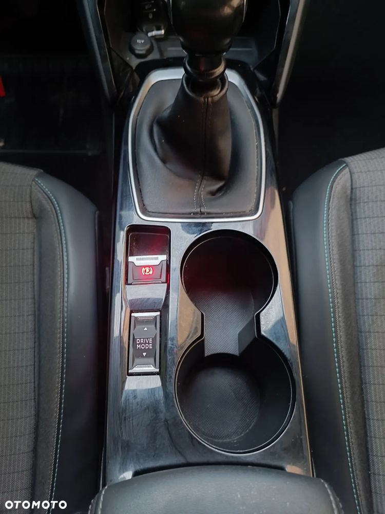 Peugeot 208 1.2 PureTech Allure S&S - 12