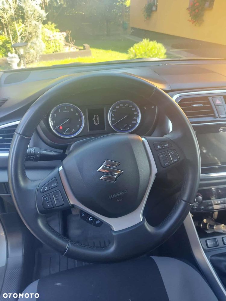 Suzuki SX4 S-Cross - 8
