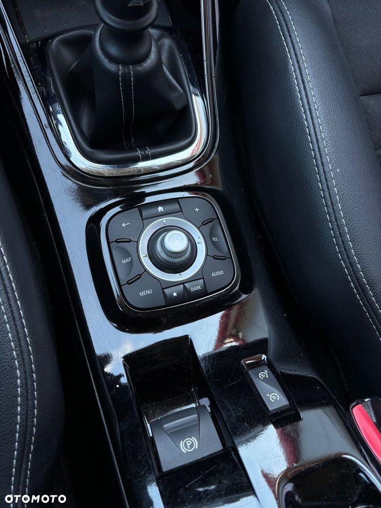 Renault Megane ENERGY TCe 130 BOSE EDITION - 26