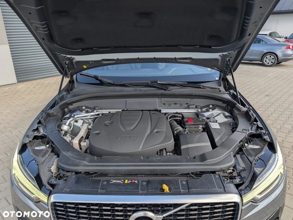Volvo XC 60 D4 R-Design - 19