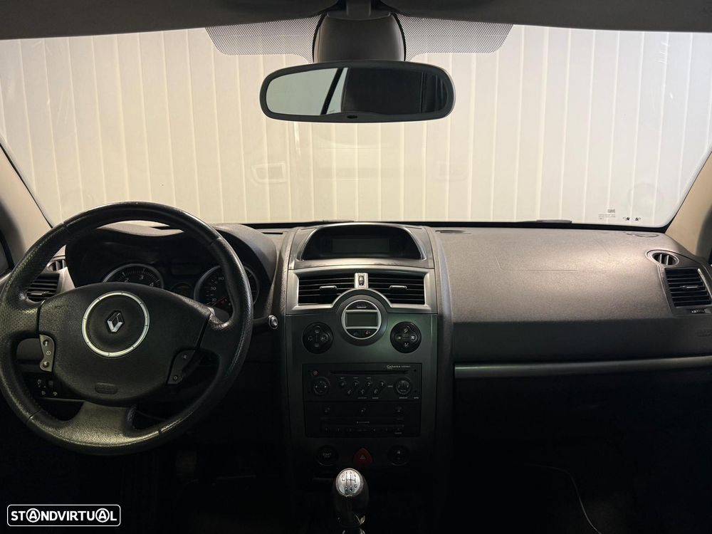 Renault Mégane CC 1.5 dCi Dynamique Luxe - 4