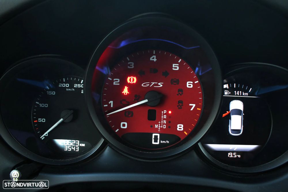 Porsche Macan GTS PDK - 49