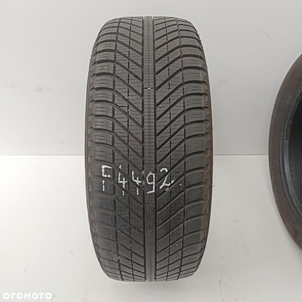 Opona 235/55/17 Goodyear Vector 4Seasons (F4492)