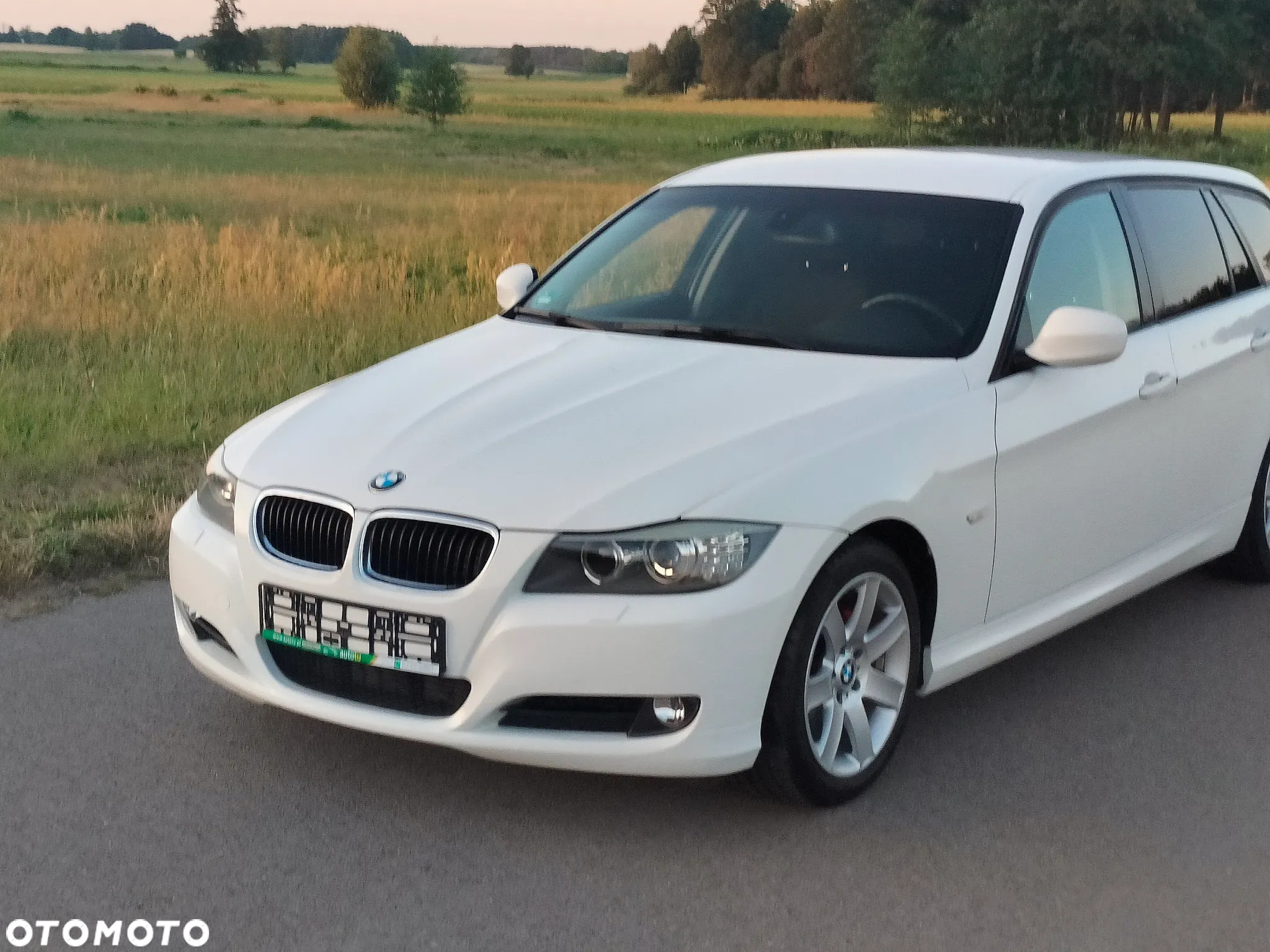 BMW Seria 3 318d Sport Line - 2