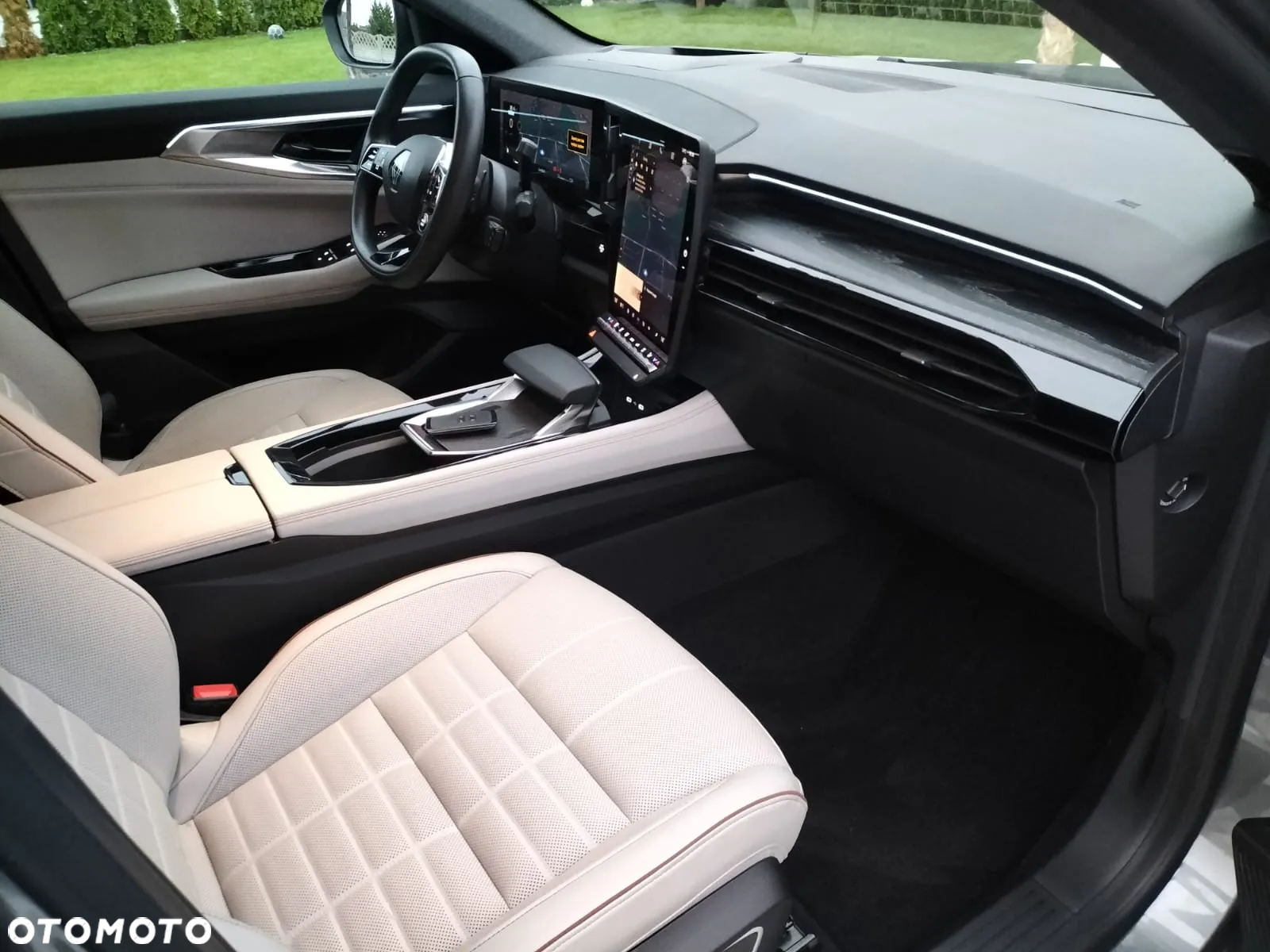 Renault Espace Full Hybrid E-TECH 200 Iconic 5-Sitzer - 18