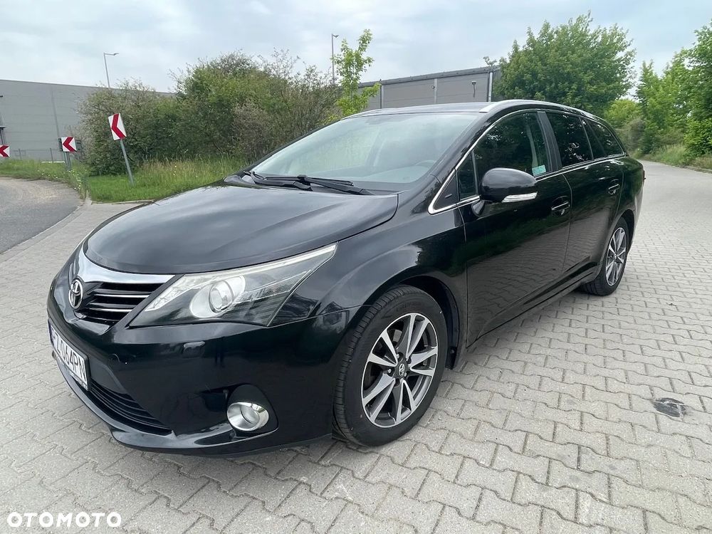 Toyota Avensis 2.0 D-4D Style - 2