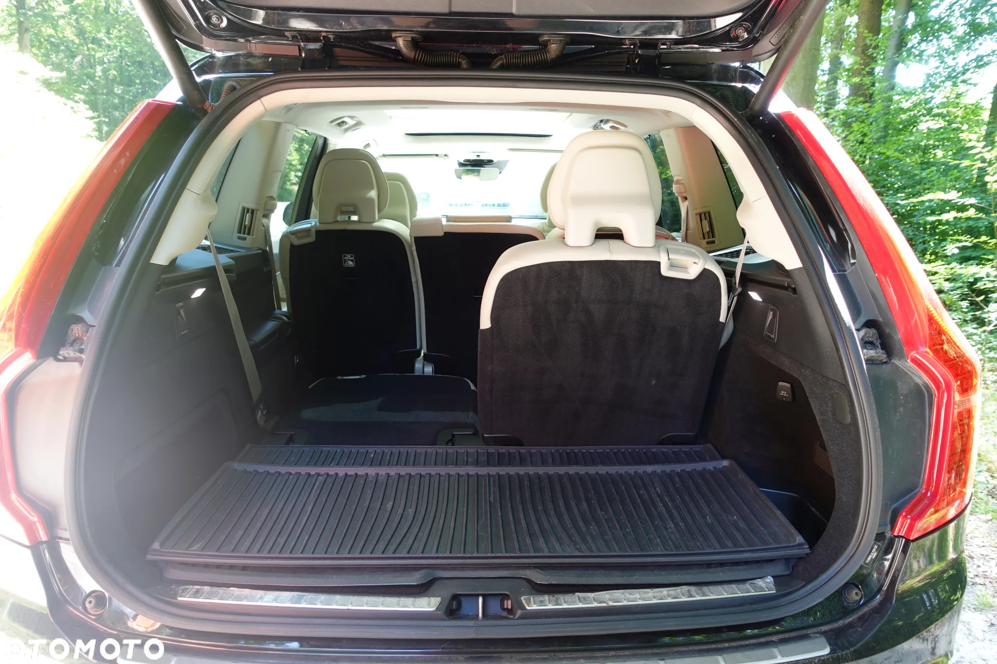 Volvo XC 90 - 12