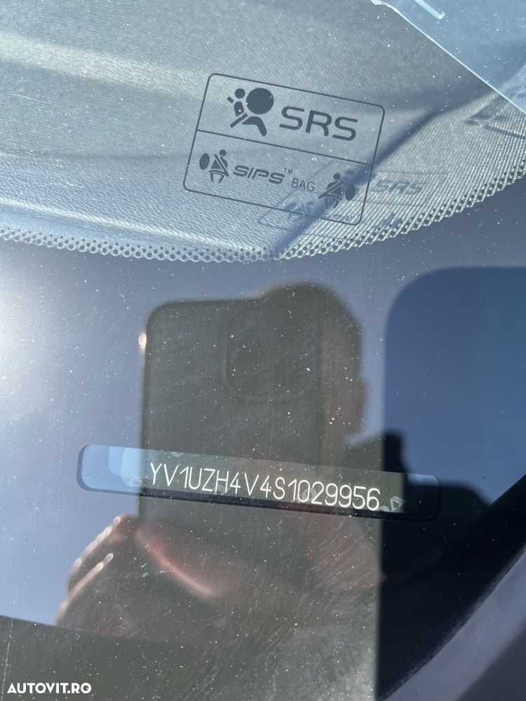 Volvo XC 60 T6 AWD Recharge Plus Dark - 6