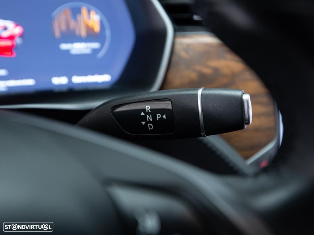 Tesla Model S - 20