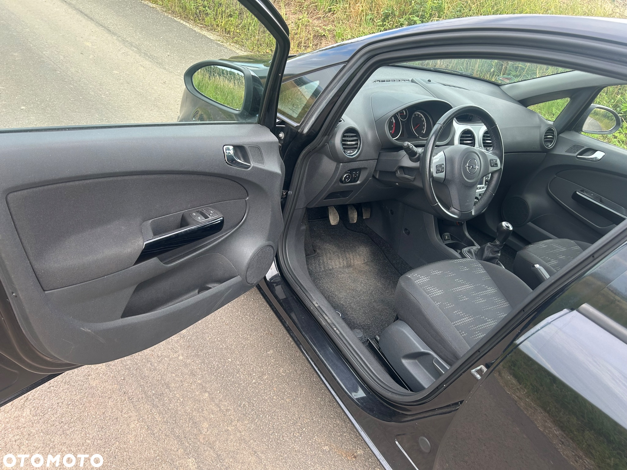 Opel Corsa 1.4 16V Active - 9