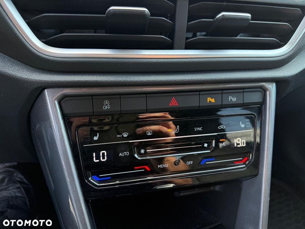 Volkswagen T-Roc 1.5 TSI Style DSG - 23