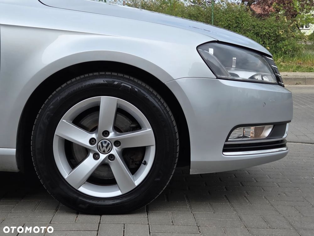 Volkswagen Passat 2.0 Blue TDI DSG SCR Comfortline - 17