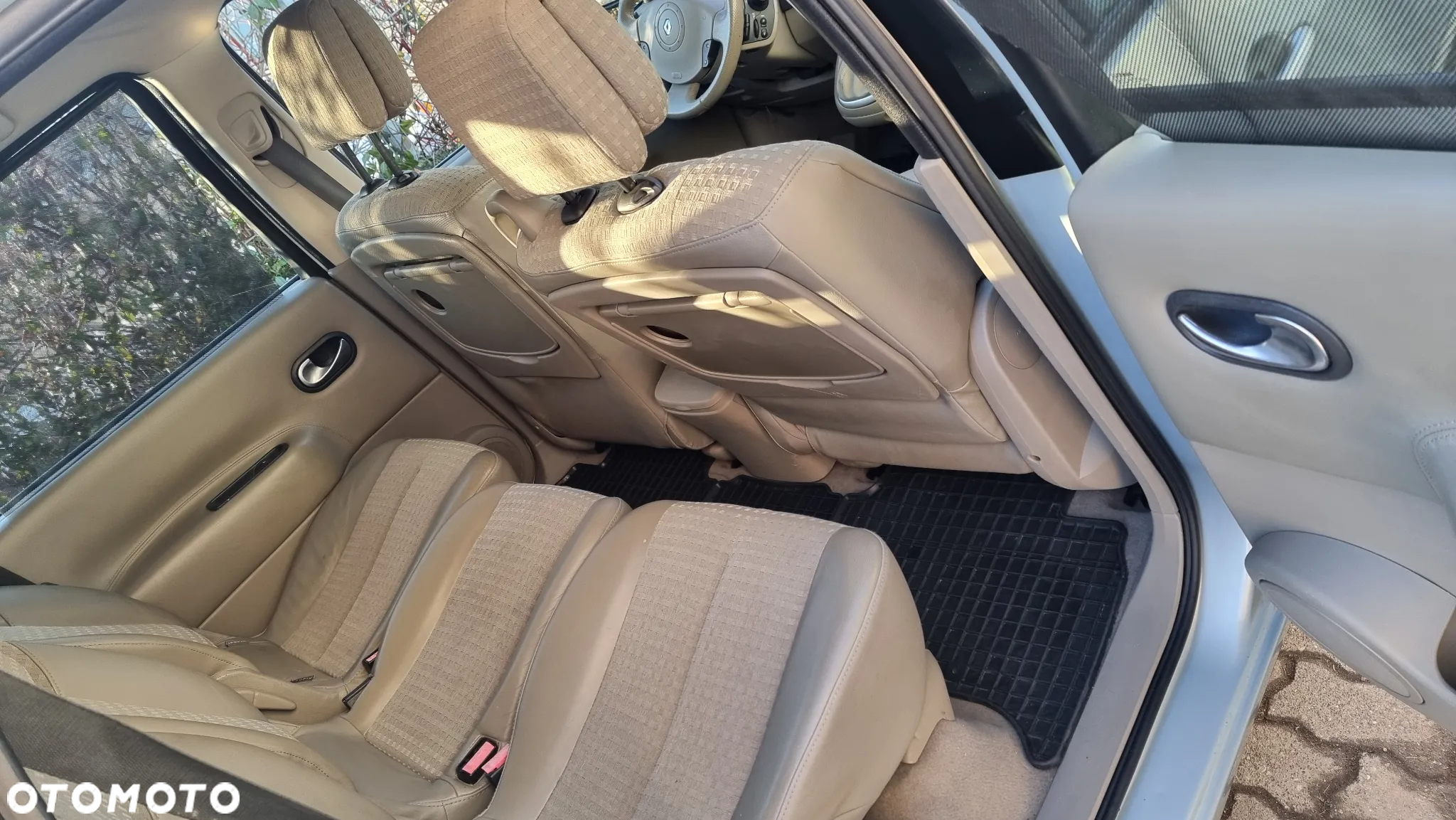 Renault Scenic - 12