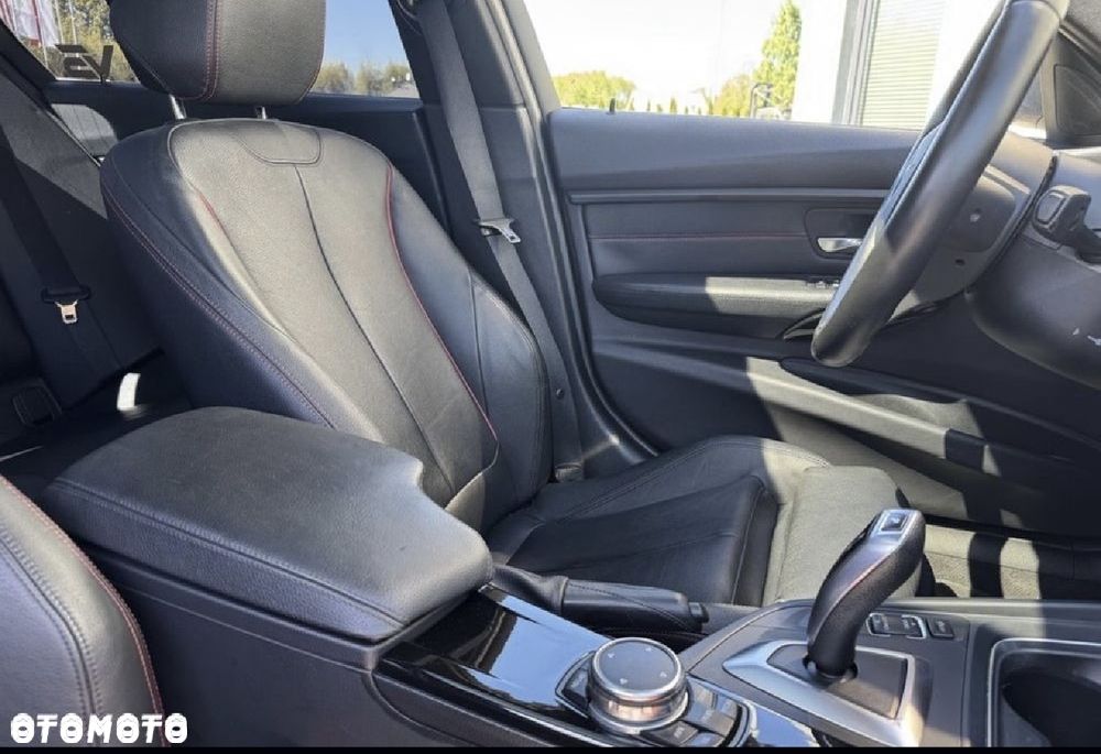 BMW Seria 3 335i Sport Line - 20